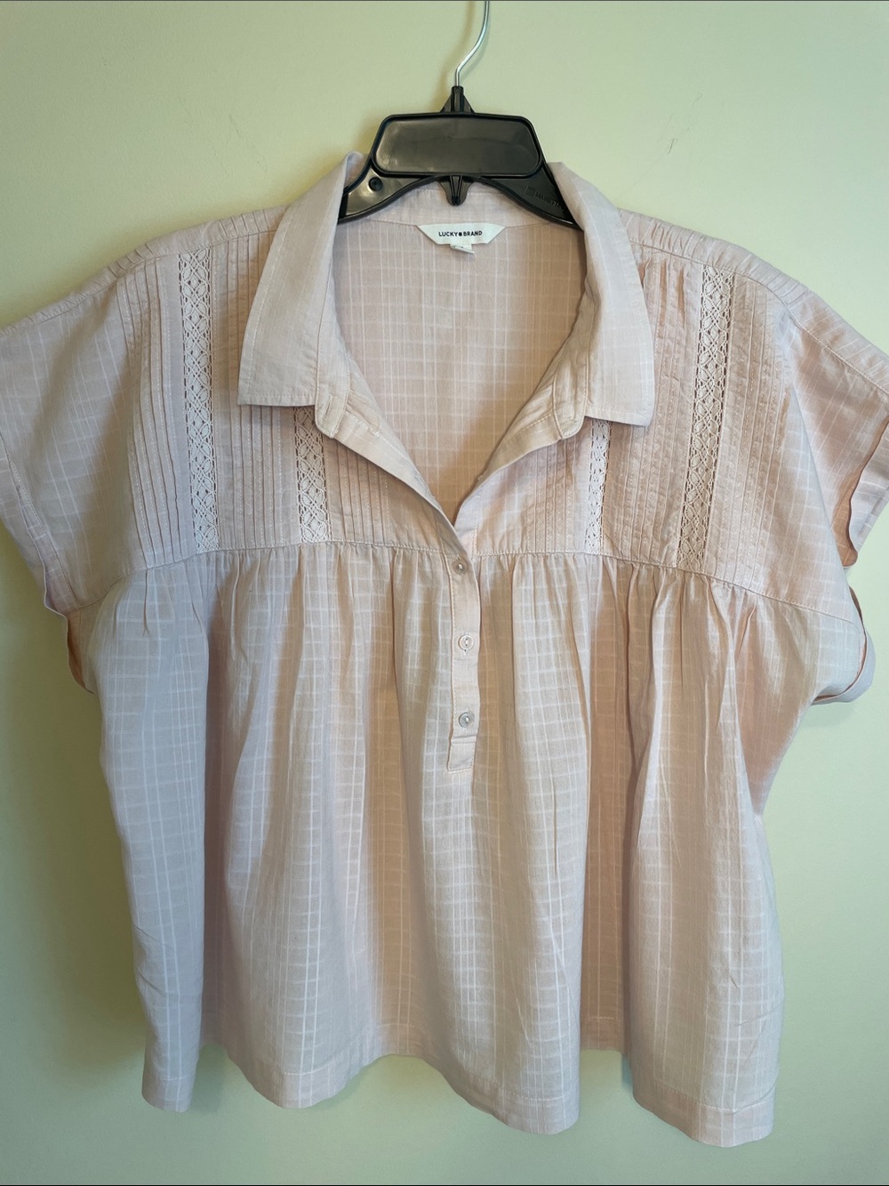 Lucky Brand Pale Pink Short Sleeve Button-Front Blouse